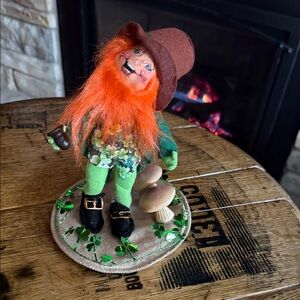 Annalee Lucky the Leprechaun with mushrooms vintage 1997